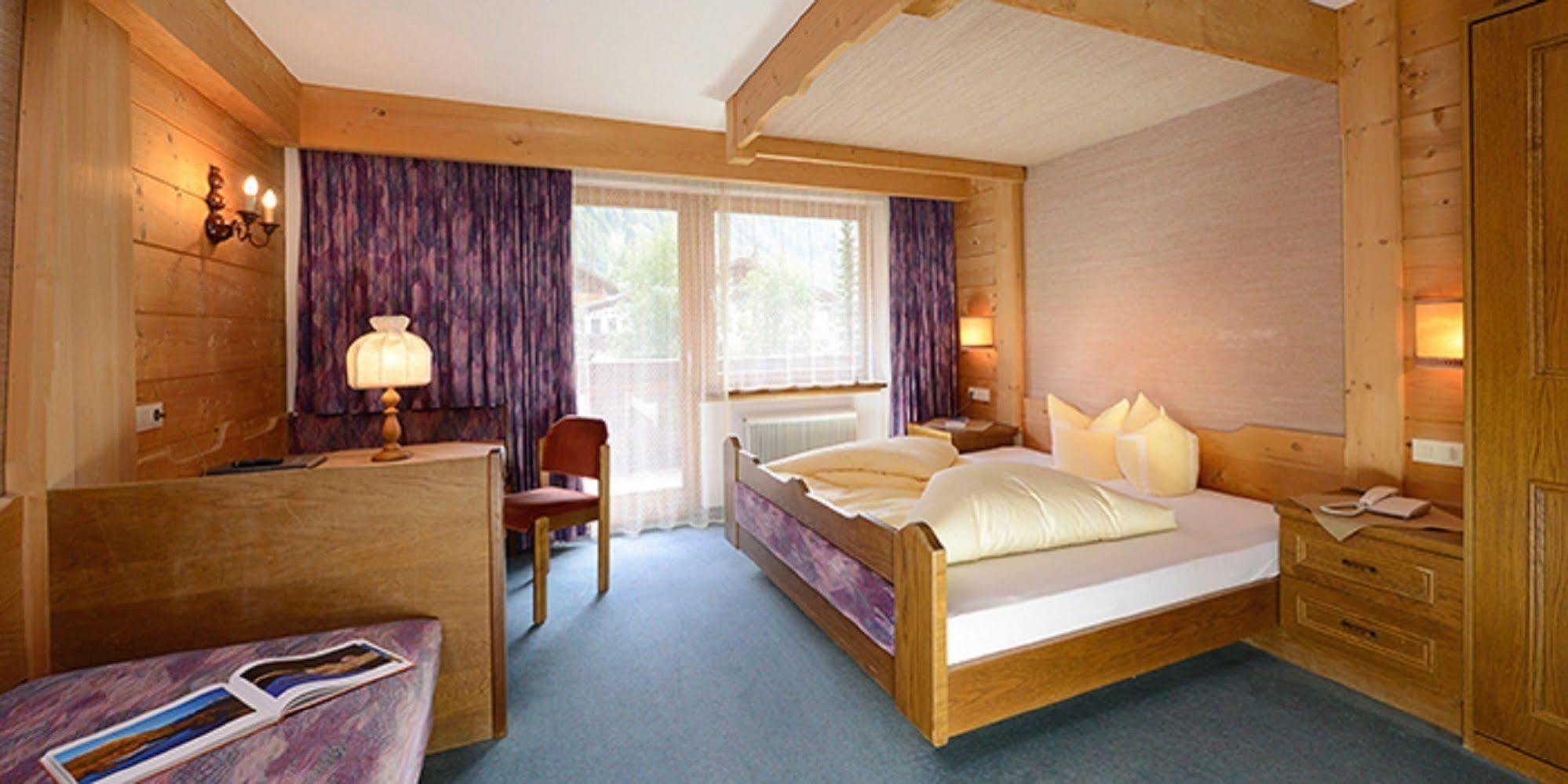 Hotel Neue Post Solden Bagian luar foto